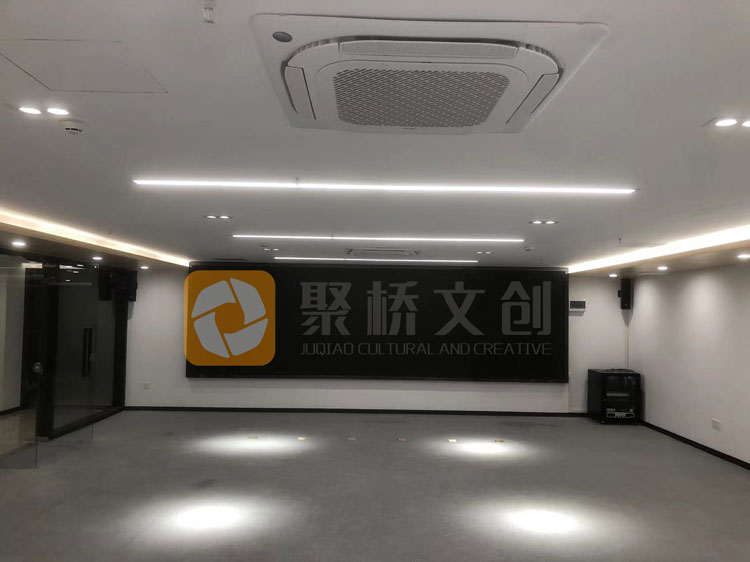 辦公樓整體辦公空間設(shè)計裝修，衛(wèi)生已搞好，待業(yè)主入駐